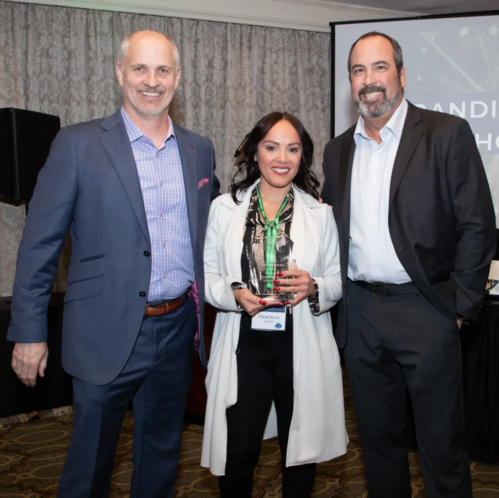 UNSUNG HERO - Deborah Lopez